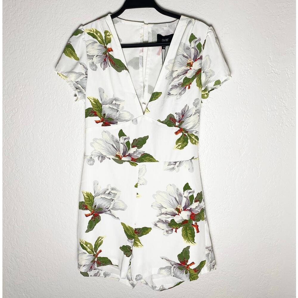 Goldie Women's Riley V Neck Romper Playsuit Open Back Ivory Bloom Summer NWT M‎
